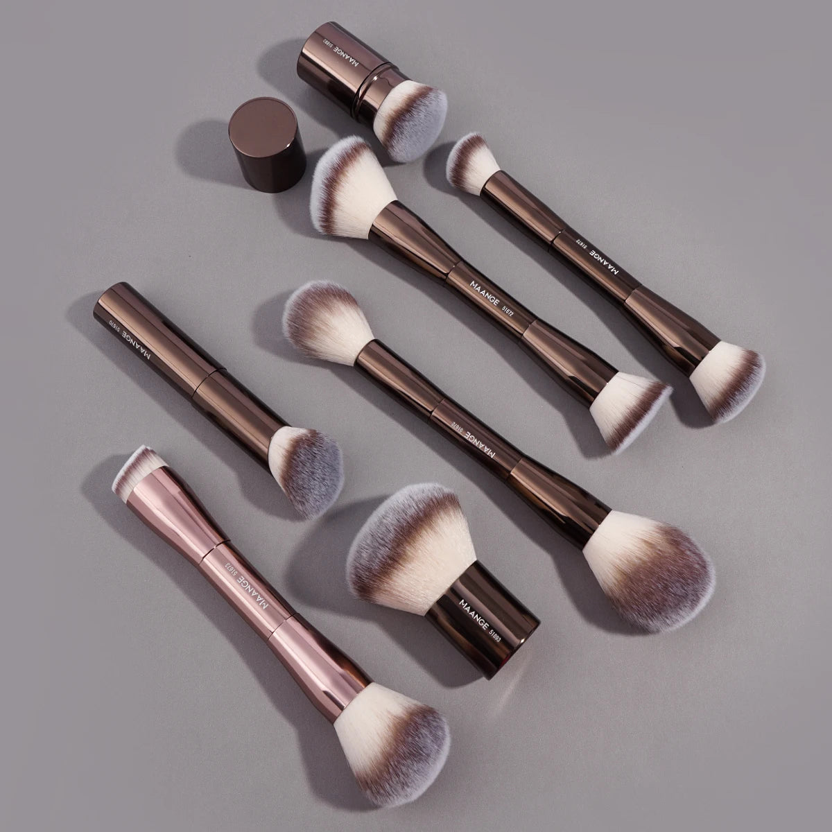 MAANGE Double-Ended Makeup Brush